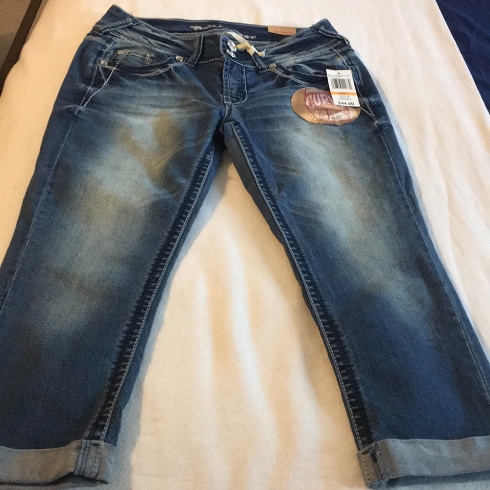 Wallflower Capri jeans NWT